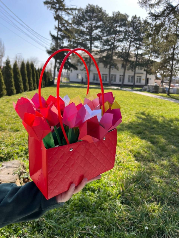 Мастер класс &laquo;Тюльпан милосердия&raquo;